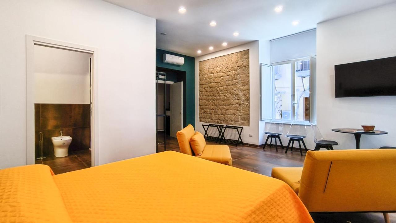 Casa Calu Castel Dell'ovo Couette-café Naples